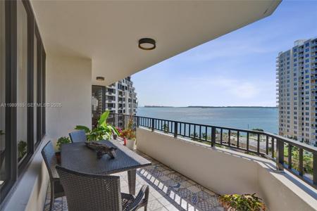 520 Brickell Key Dr