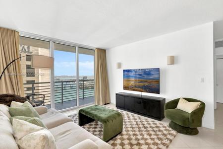 335 S BISCAYNE BL