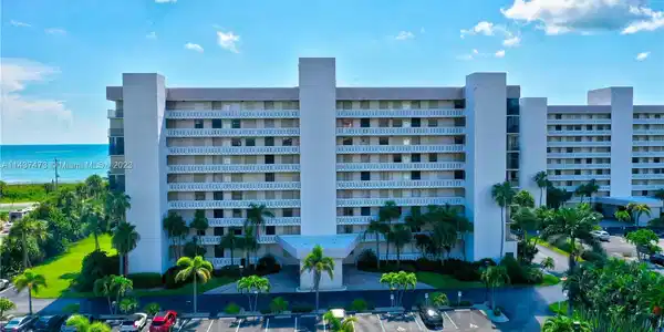 5061 N North Highway A1A Unit 703