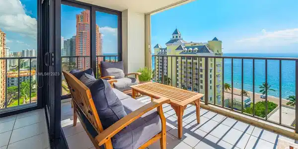 1905 N Ocean Blvd