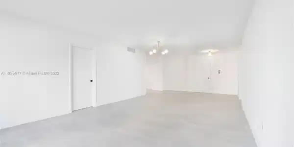 9801 Collins Ave Unit 6I