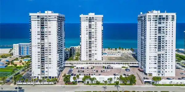 2201 S Ocean Dr