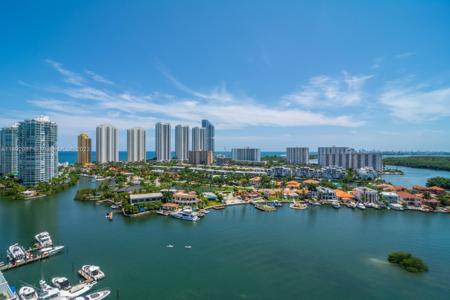 400 Sunny Isles Blvd