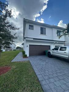 10958 SW 232nd Ter