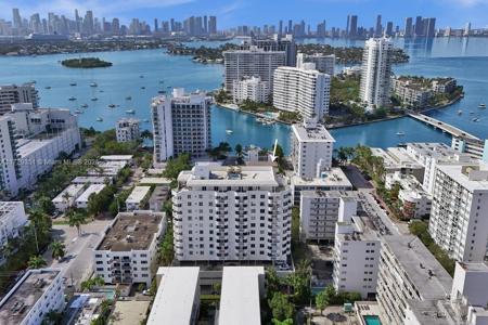 1621 Bay Rd