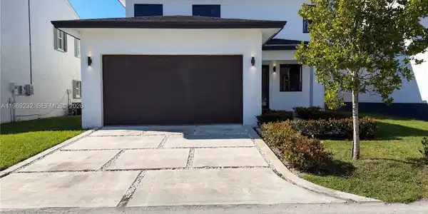 11836 SW 272nd Ter