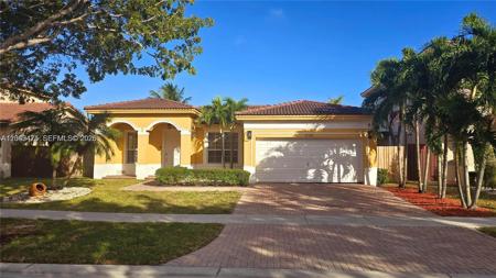 2105 NE 40th Ave