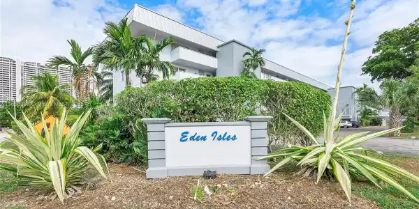 3750 NE 170th St