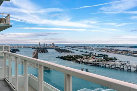1900 N Bayshore Dr