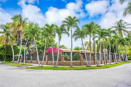 110 W Shore Dr W