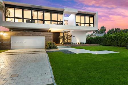 418 Sunset Dr