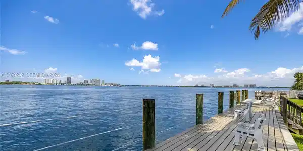 2250 Bay Dr