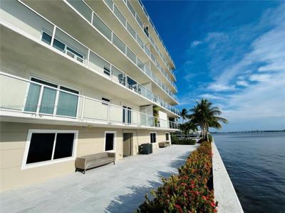 2560 S Ocean Blvd