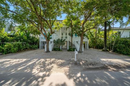 265 Hampton Ln