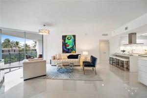 17301 Biscayne Blvd Unit 208