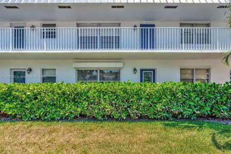 2929 SE Ocean Blvd