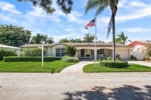 361 E Zenith Ln