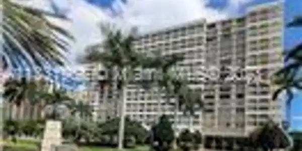 9801 Collins Ave