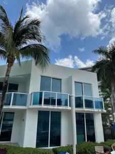 1945 S Ocean Dr