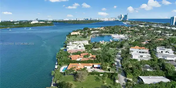 166 Bal Bay Dr