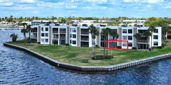 1950 SW Palm City