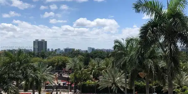 9801 Collins Ave Unit 16M