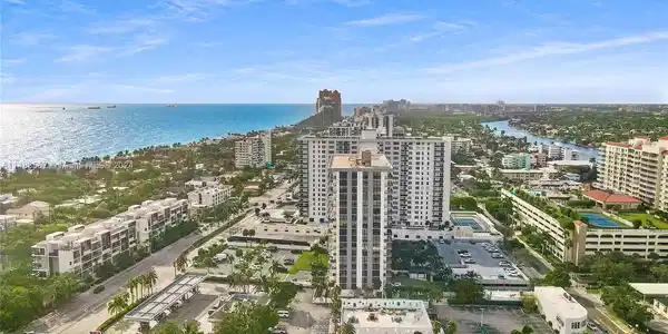 3031 N Ocean Blvd