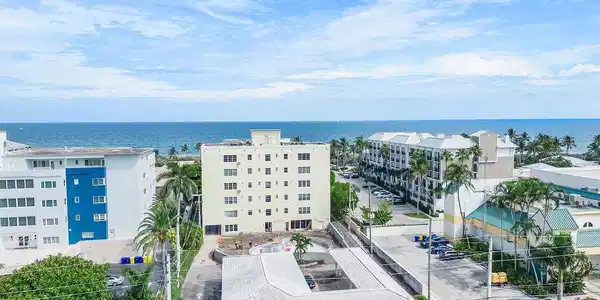 100 N Ocean