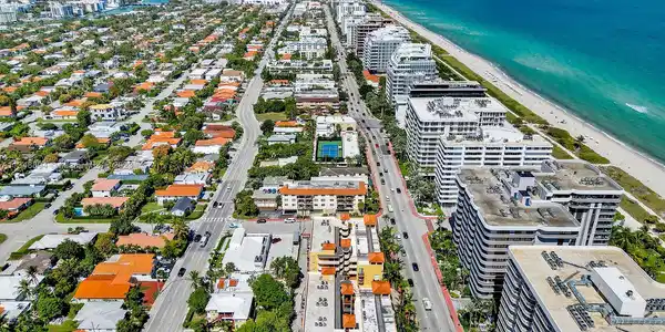 8888 Collins Ave Unit 302