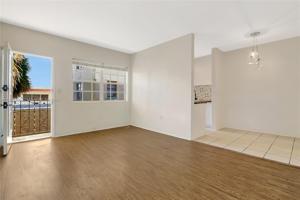1551 Michigan Ave Unit 14