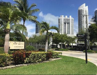 250 181st Dr Unit 103