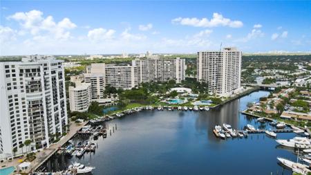 600 Three Islands Blvd