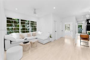 1569 Michigan Ave Unit 12