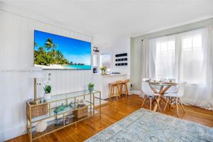 1611 Michigan Ave Unit 17