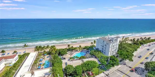 1905 N Ocean Blvd