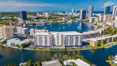 401 Golden Isles Dr