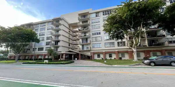 1001 91st St Unit 602