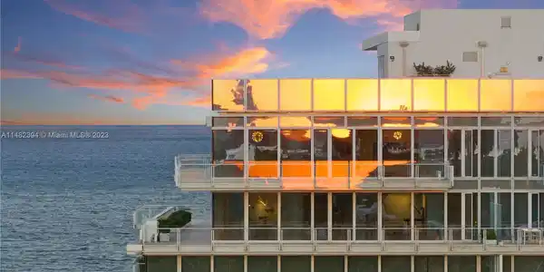 9111 Collins Ave