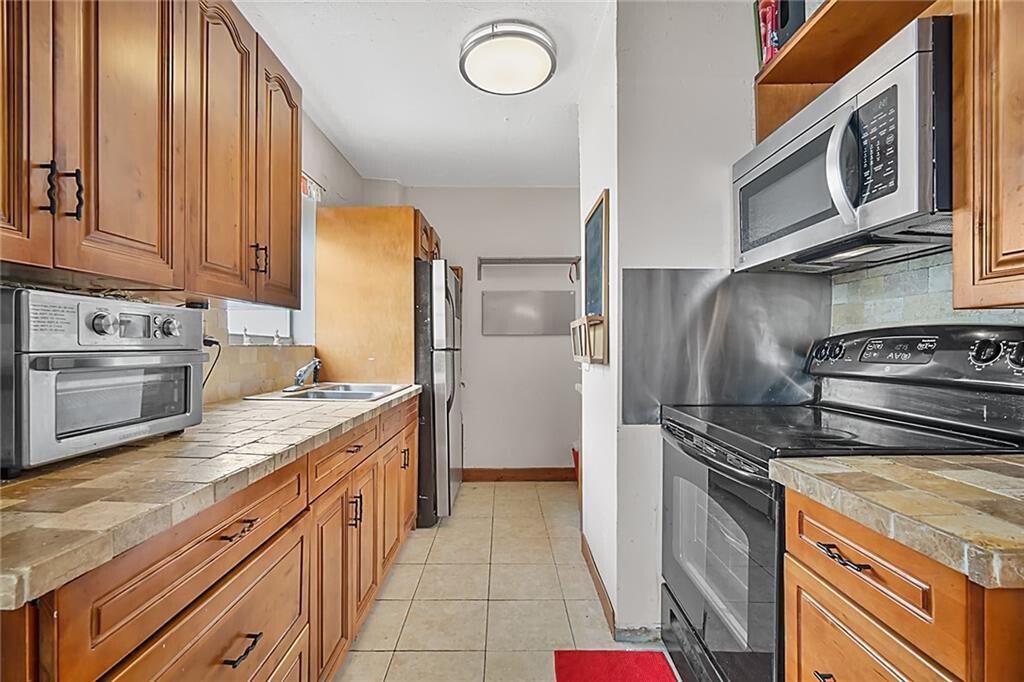 Image 4: CAsa Bona Kitchen