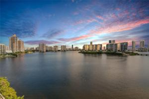 3201 NE 183rd St Unit 804