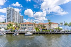4000 NE 170th St Unit 300