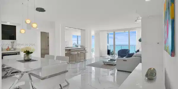 2655 Collins Ave