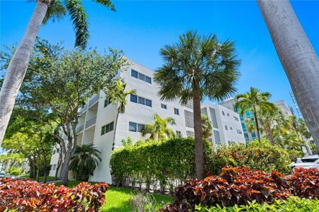 10001 W Bay Harbor Dr