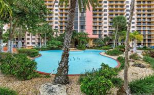 210 174th St Unit 305