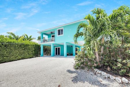 266 Bougainvillea St