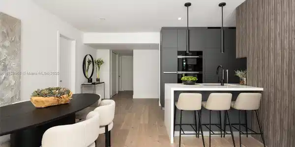 200 Sunrise Dr