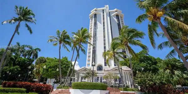 4000 Towerside Ter