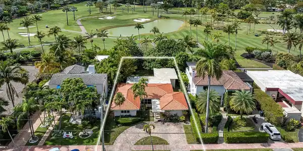 5220 La Gorce Dr
