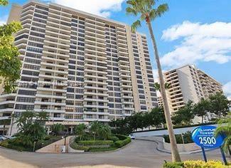 2500 Parkview Dr