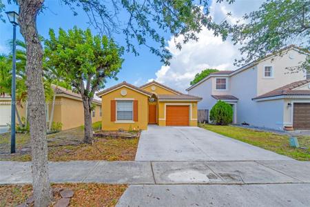 1917 SE 14th Ct